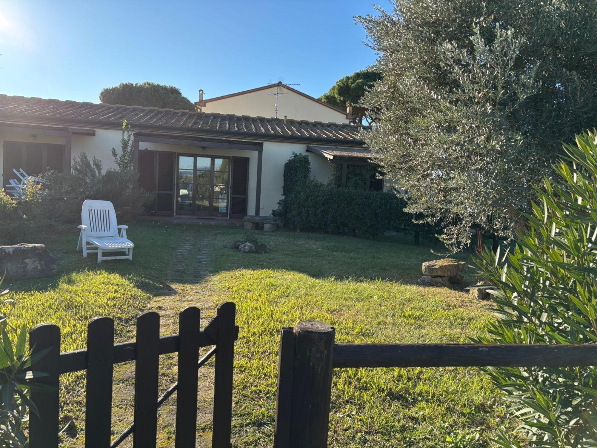 Casa "Ale" Con Piscina Comune E Bellissimo Giardino A 5 Minuti Dal Mare Cecina (Livorno) Exterior photo